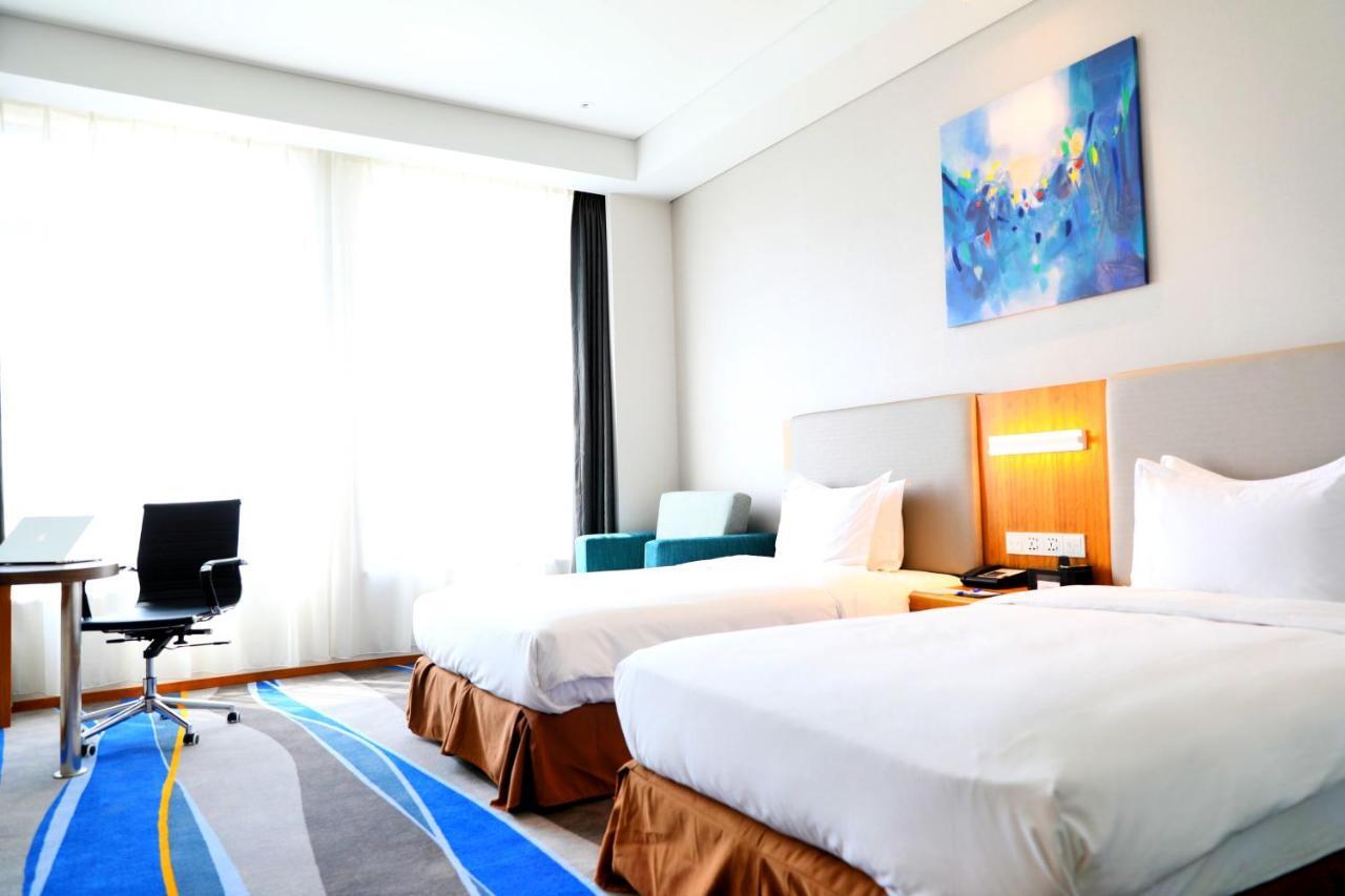 Holiday Inn Express Luoyang Xiyuan Dış mekan fotoğraf