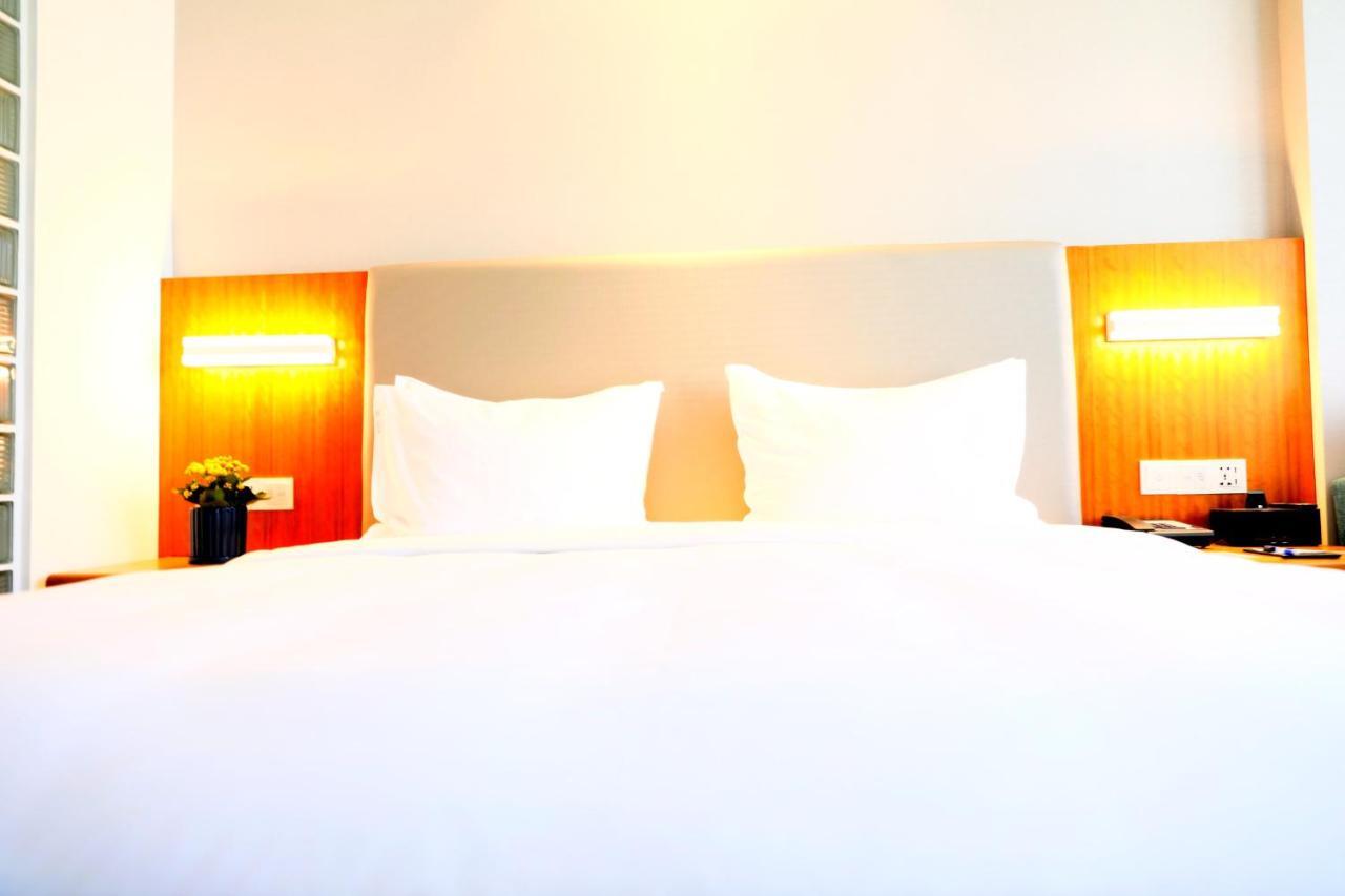 Holiday Inn Express Luoyang Xiyuan Dış mekan fotoğraf