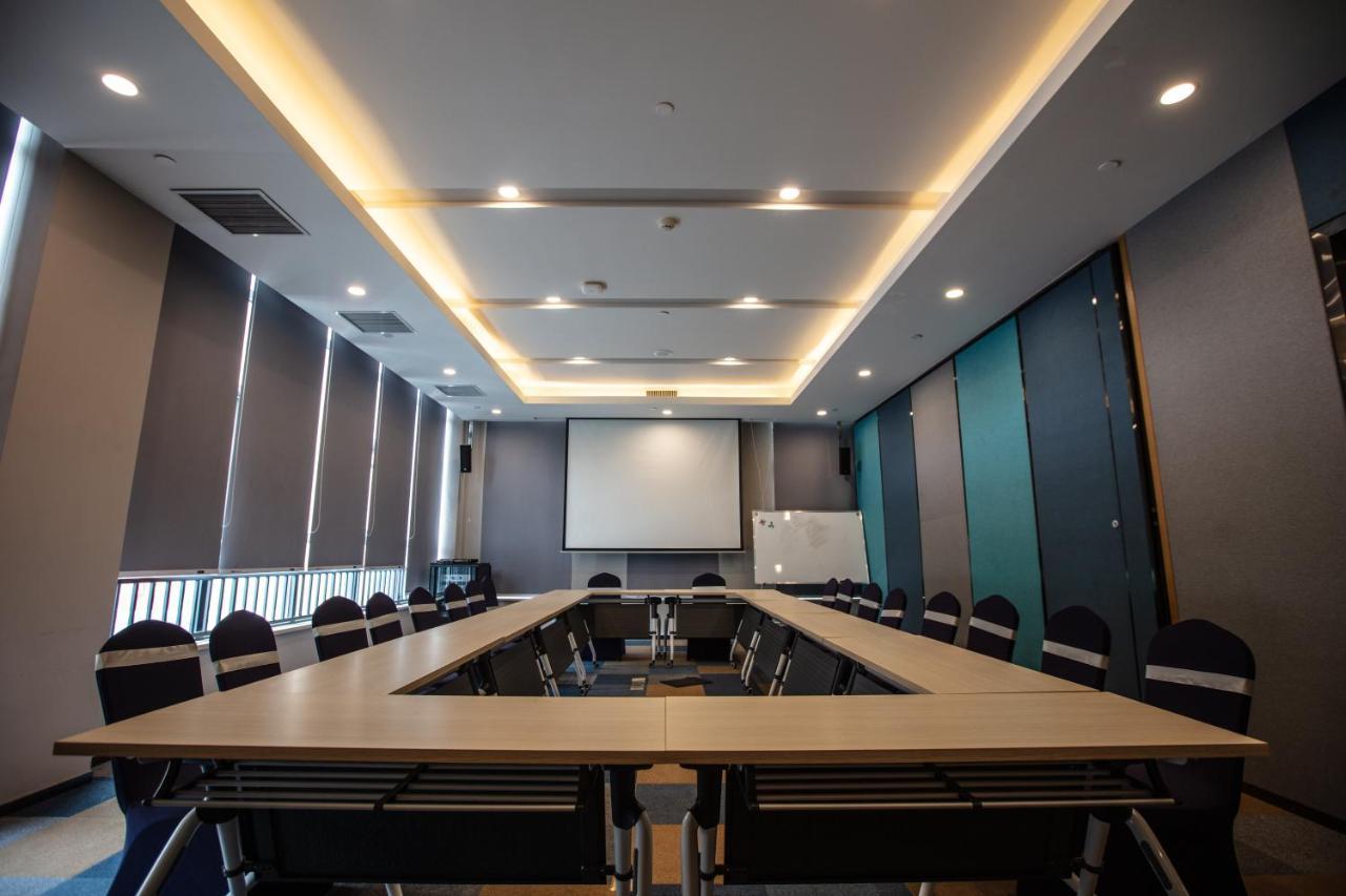 Holiday Inn Express Luoyang Xiyuan Dış mekan fotoğraf
