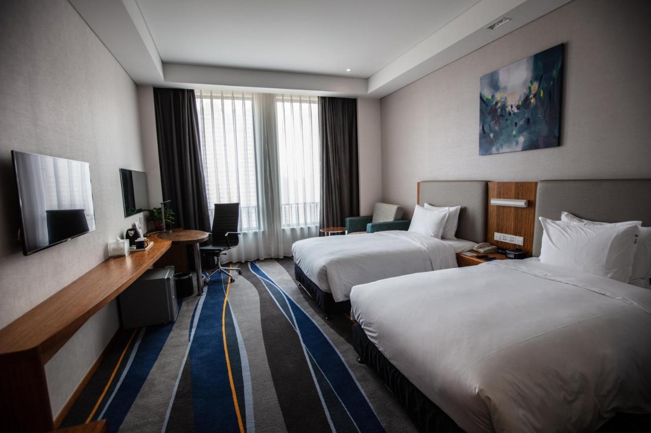Holiday Inn Express Luoyang Xiyuan Dış mekan fotoğraf